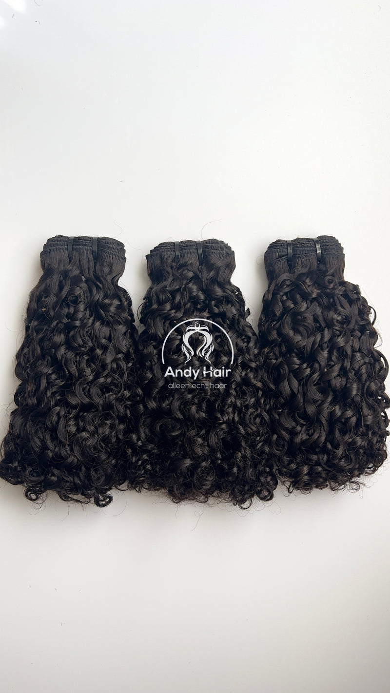 Pissy Curls, Double drawn pixie